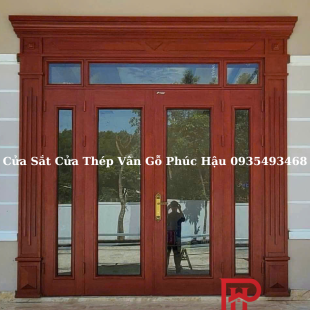 cua-thep-van-go-phuc-hau